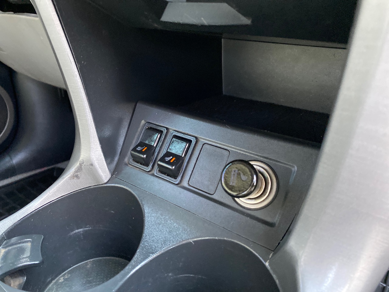 Toyota RAV4 - фото 19