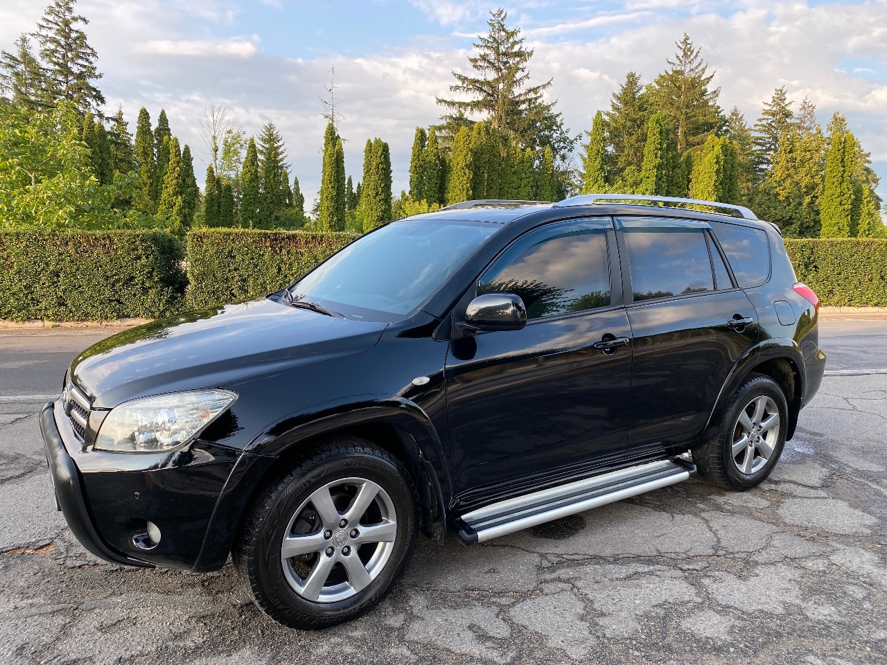 Toyota RAV4 - фото 8