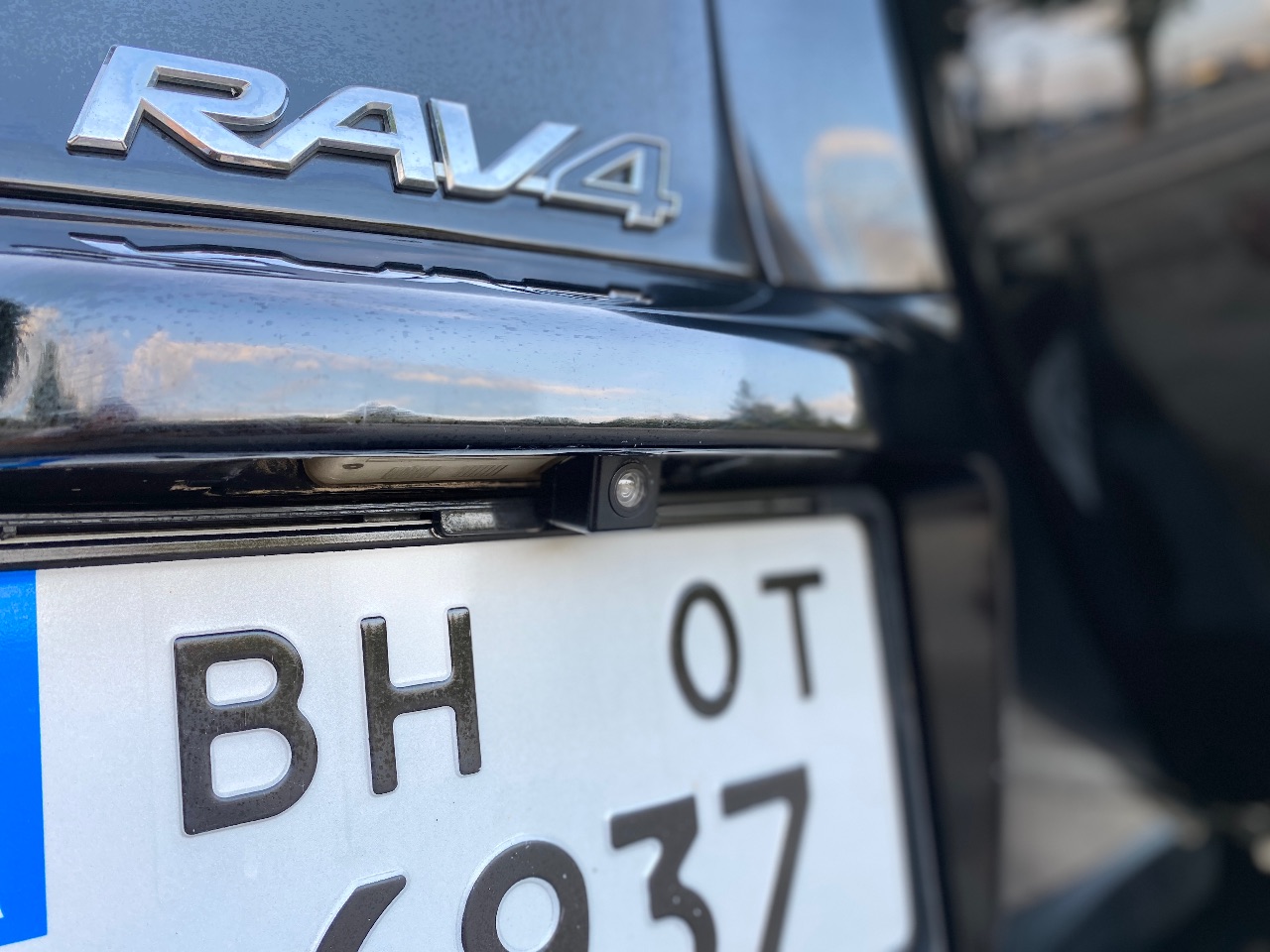 Toyota RAV4 - фото 16