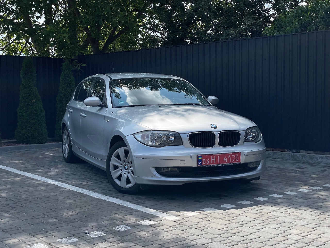 BMW 1 серії - фото 1