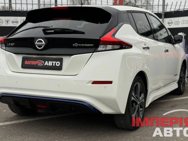 Nissan Leaf - фото 4