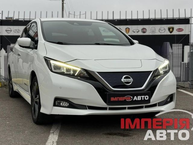 Nissan Leaf - фото 2