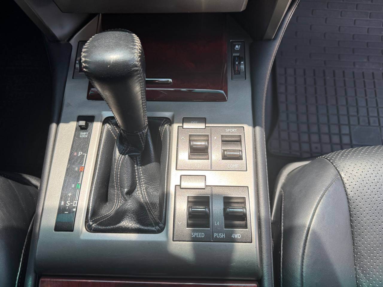 Lexus GX - фото 19