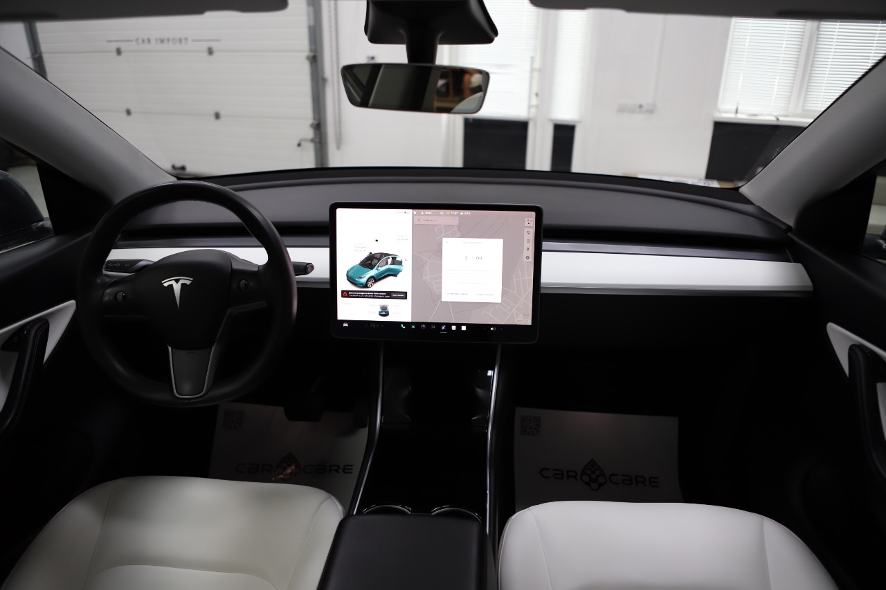 Tesla Model Y - фото 12