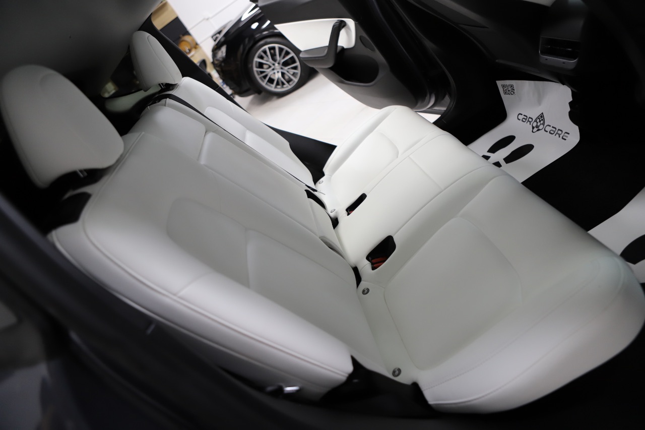 Tesla Model Y - фото 30