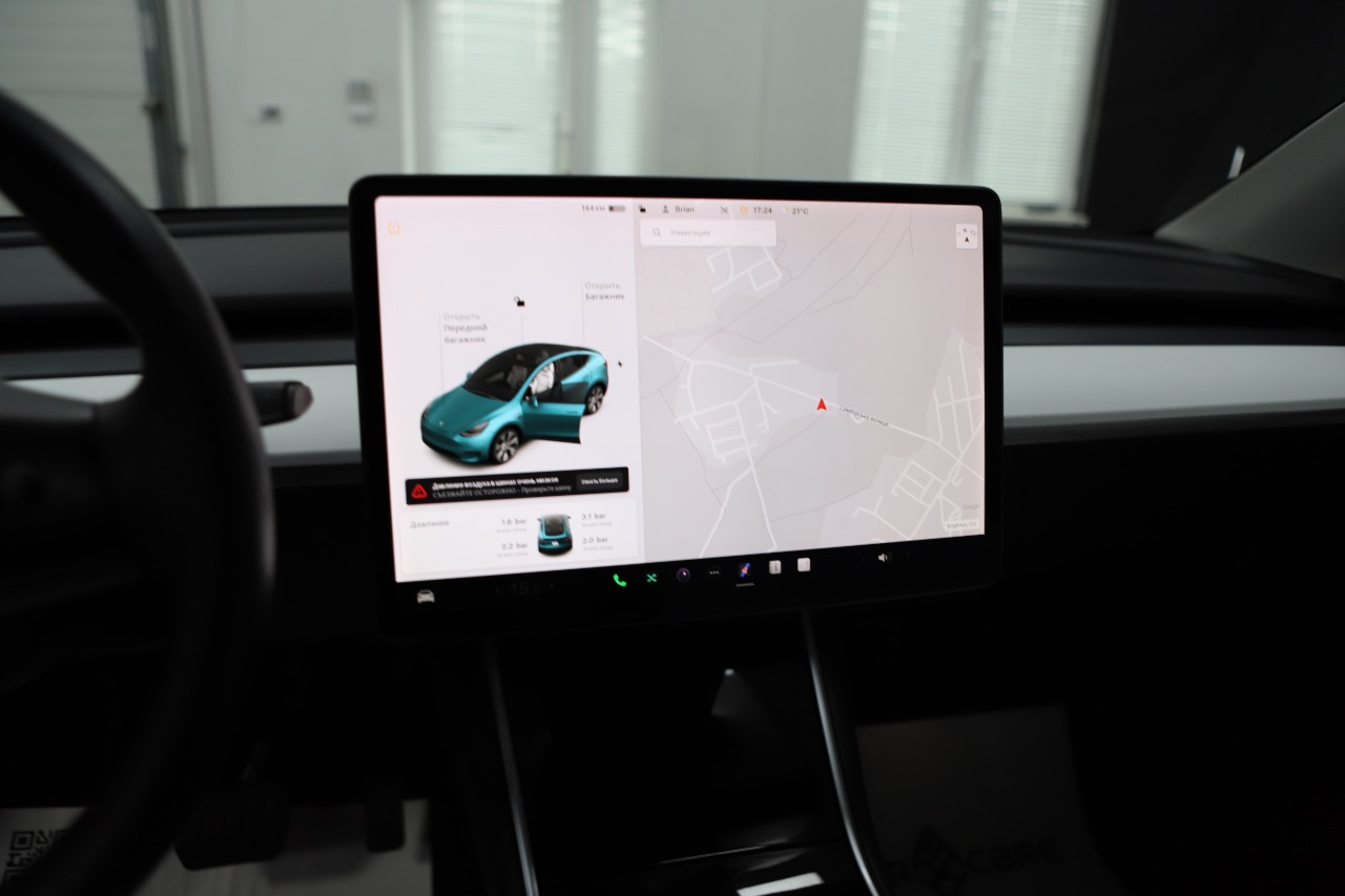 Tesla Model Y - фото 29