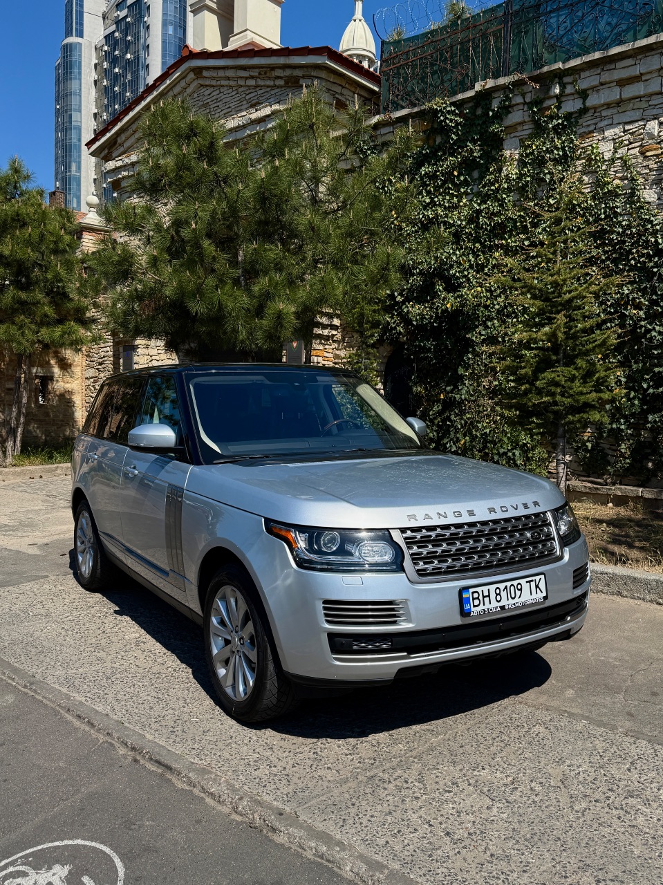 Land Rover Range Rover - фото 1