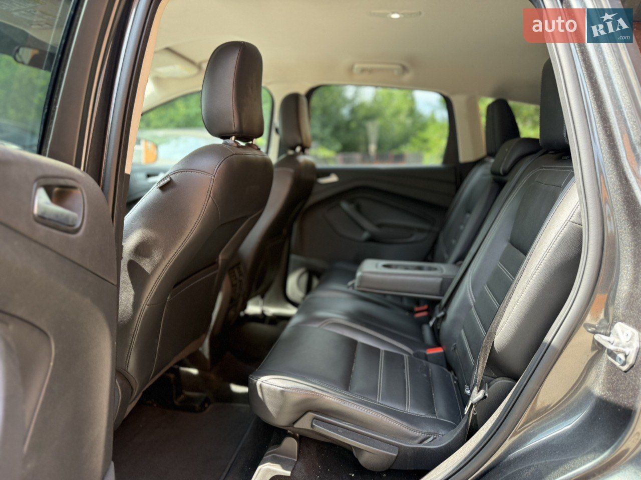 Ford Escape - фото 8