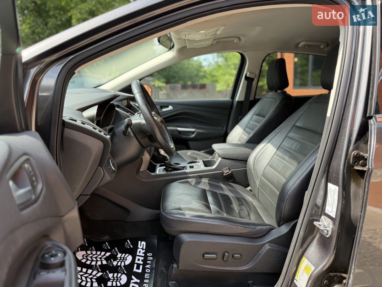 Ford Escape - фото 7