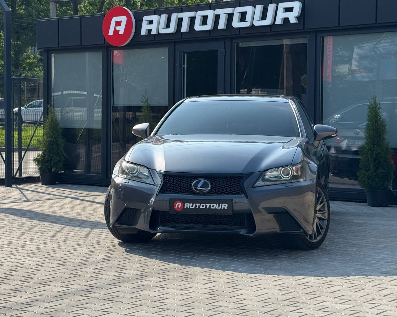 Lexus GS - фото 1