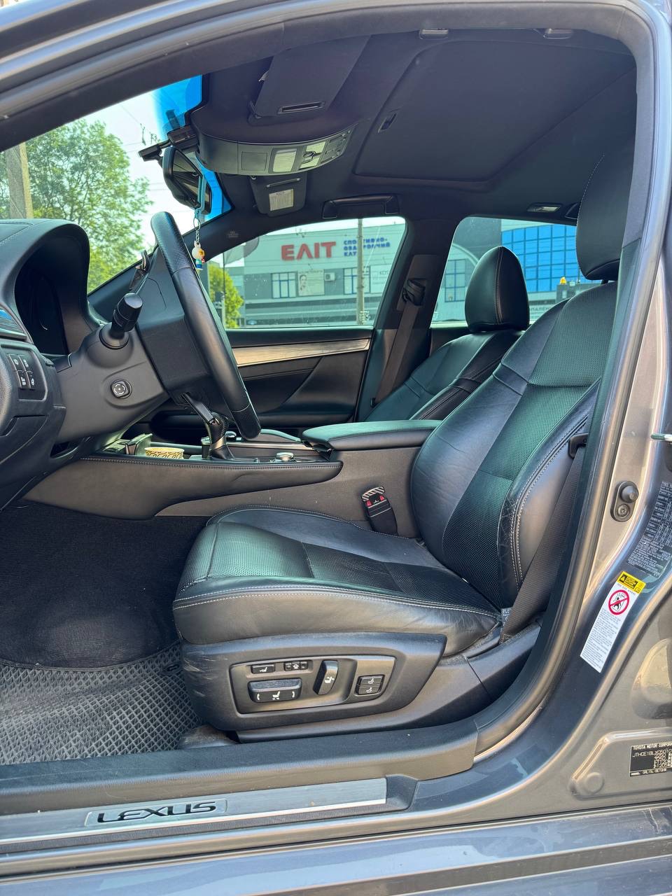 Lexus GS - фото 4