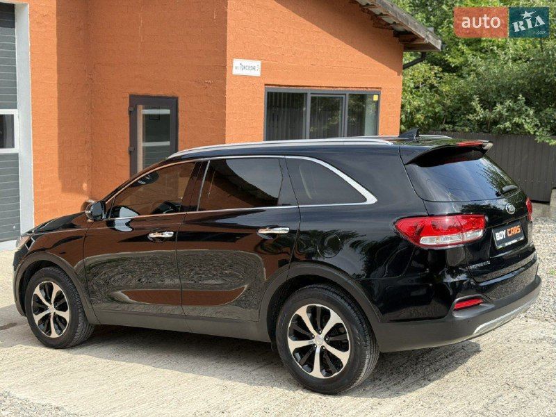 Kia Sorento - фото 4