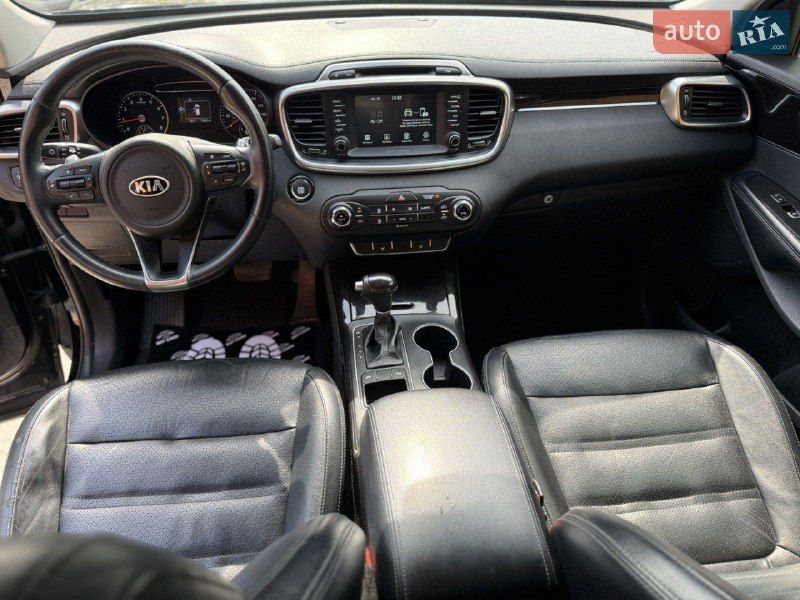 Kia Sorento - фото 9