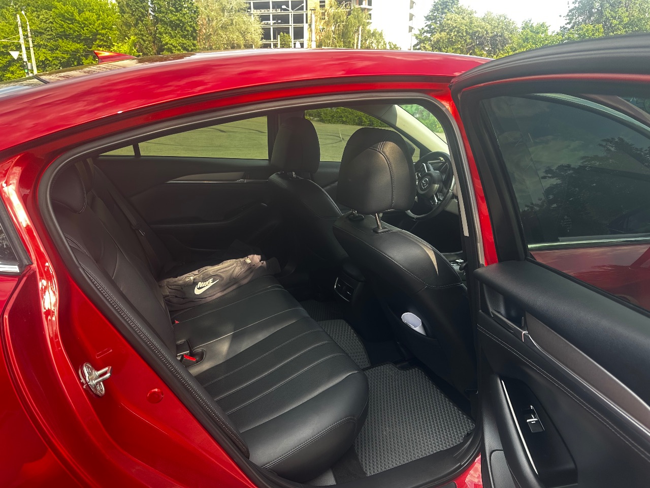 Mazda 6 - фото 12