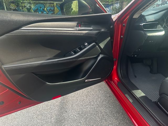 Mazda 6 - фото 2