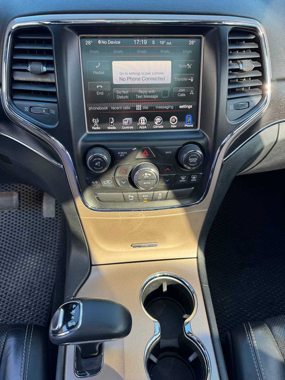 Jeep Grand Cherokee - фото 6