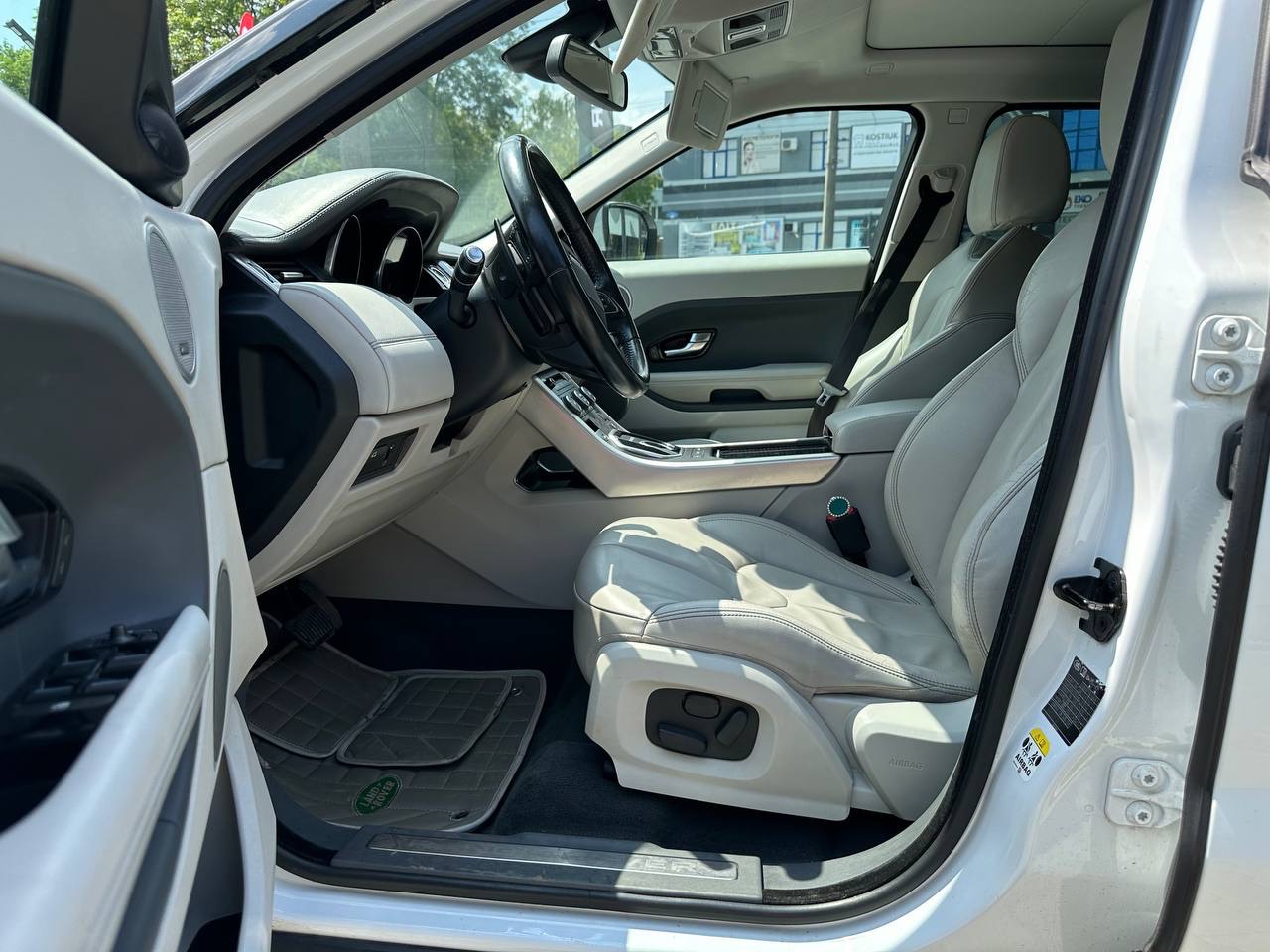 Land Rover Range Rover Evoque - фото 4