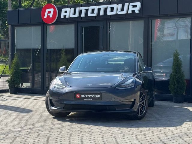 Tesla Model 3 2019, Чернівці, $18 900 - зображення 1