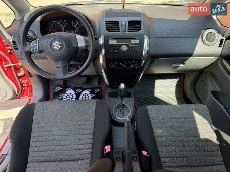 Suzuki SX4 - фото 9