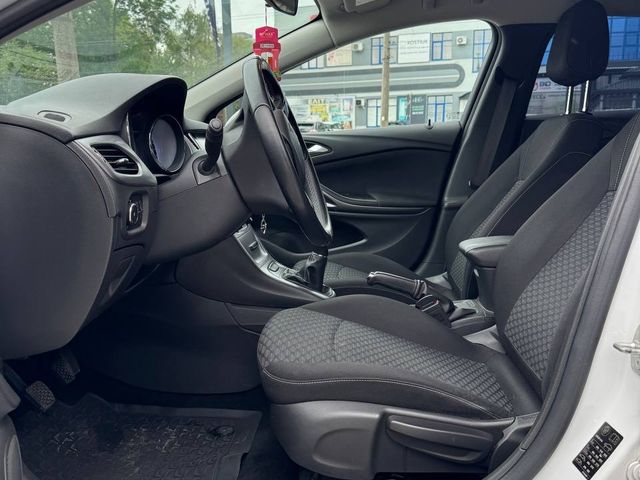 Opel Astra - фото 4