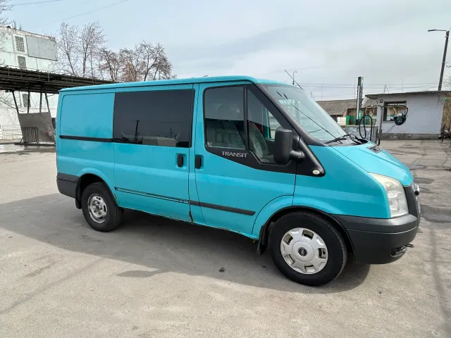 Ford Transit - фото 4