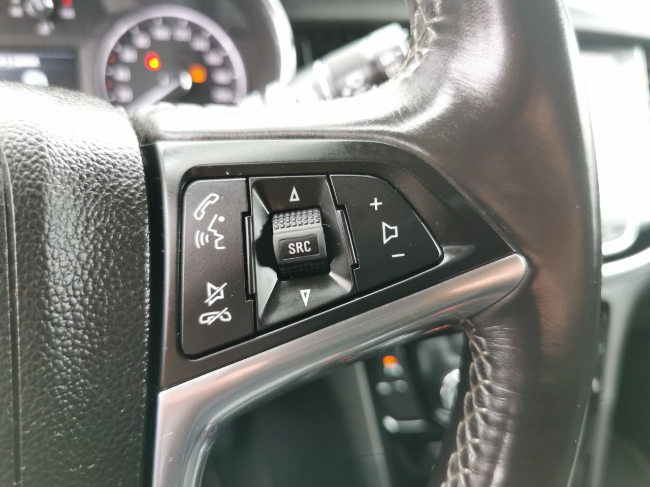 Opel Mokka - фото 16