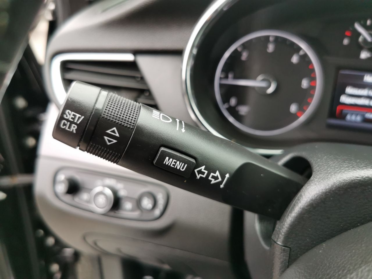 Opel Mokka - фото 19