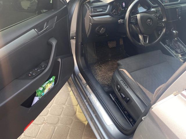 Skoda Superb - фото 3