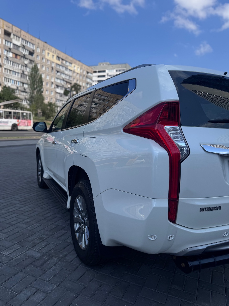 Mitsubishi Pajero Sport - фото 7