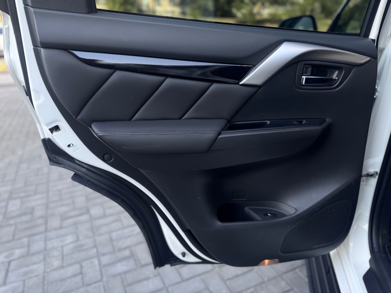Mitsubishi Pajero Sport - фото 15