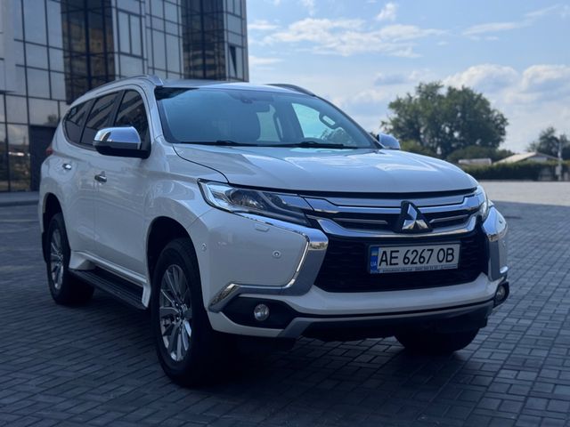 Mitsubishi Pajero Sport - фото 1
