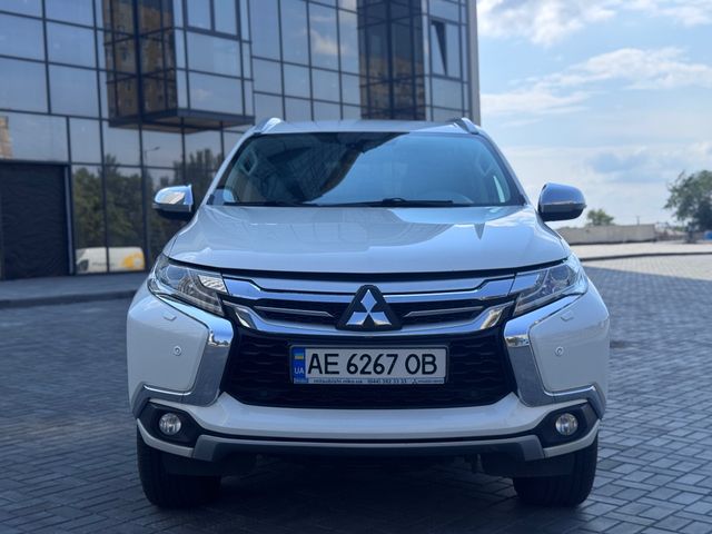 Mitsubishi Pajero Sport - фото 3