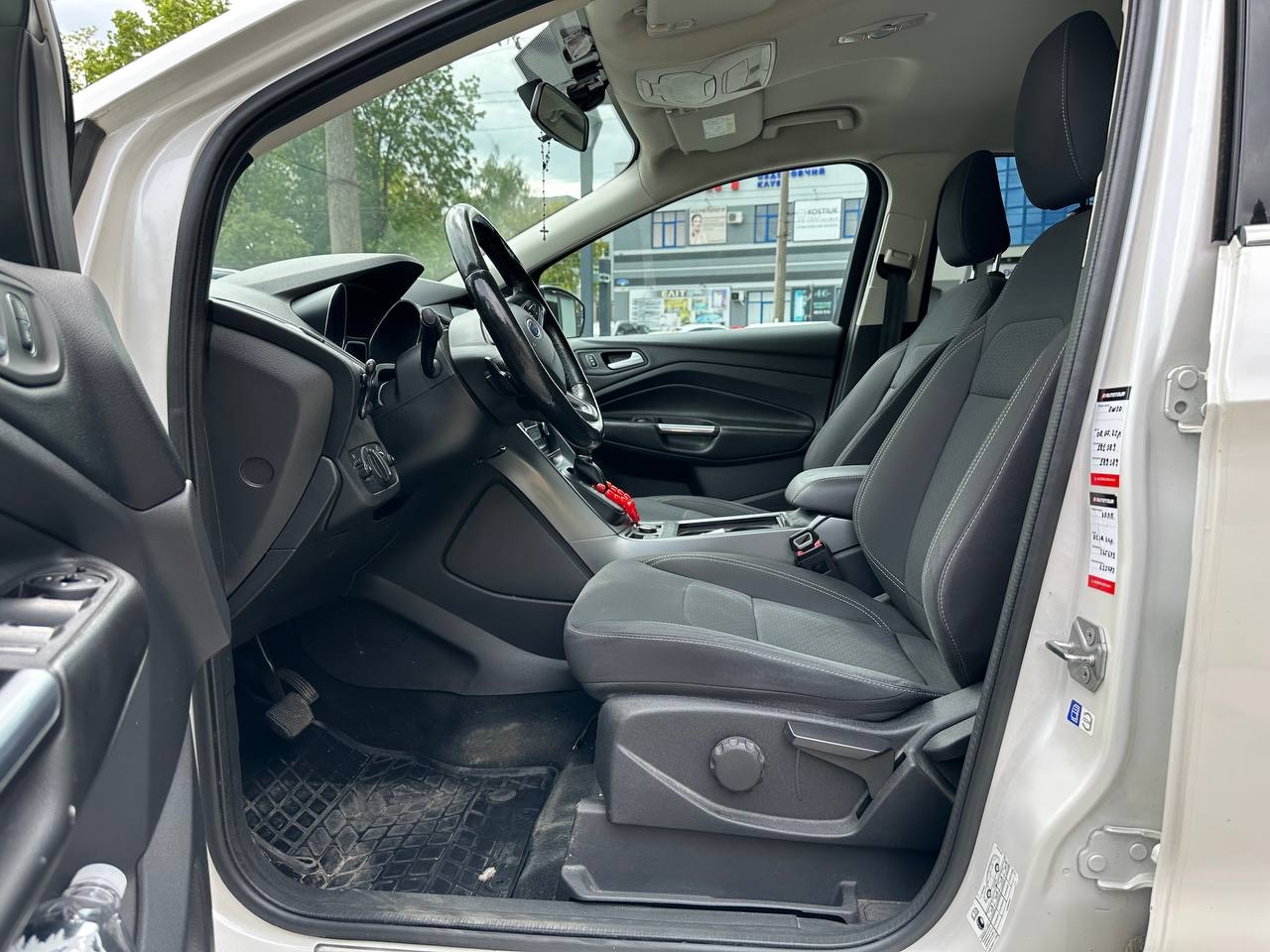 Ford Kuga - фото 4