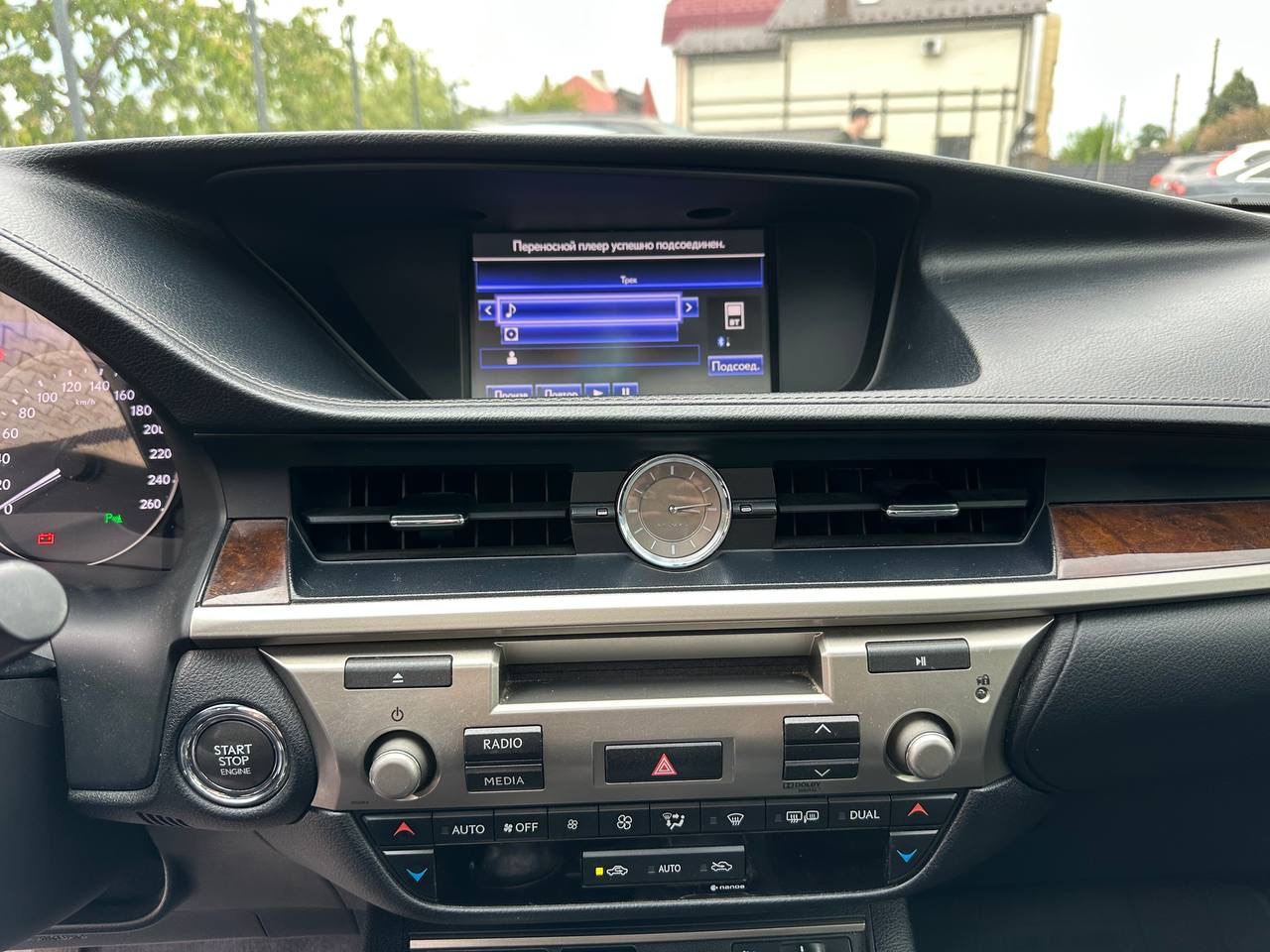 Lexus ES - фото 6