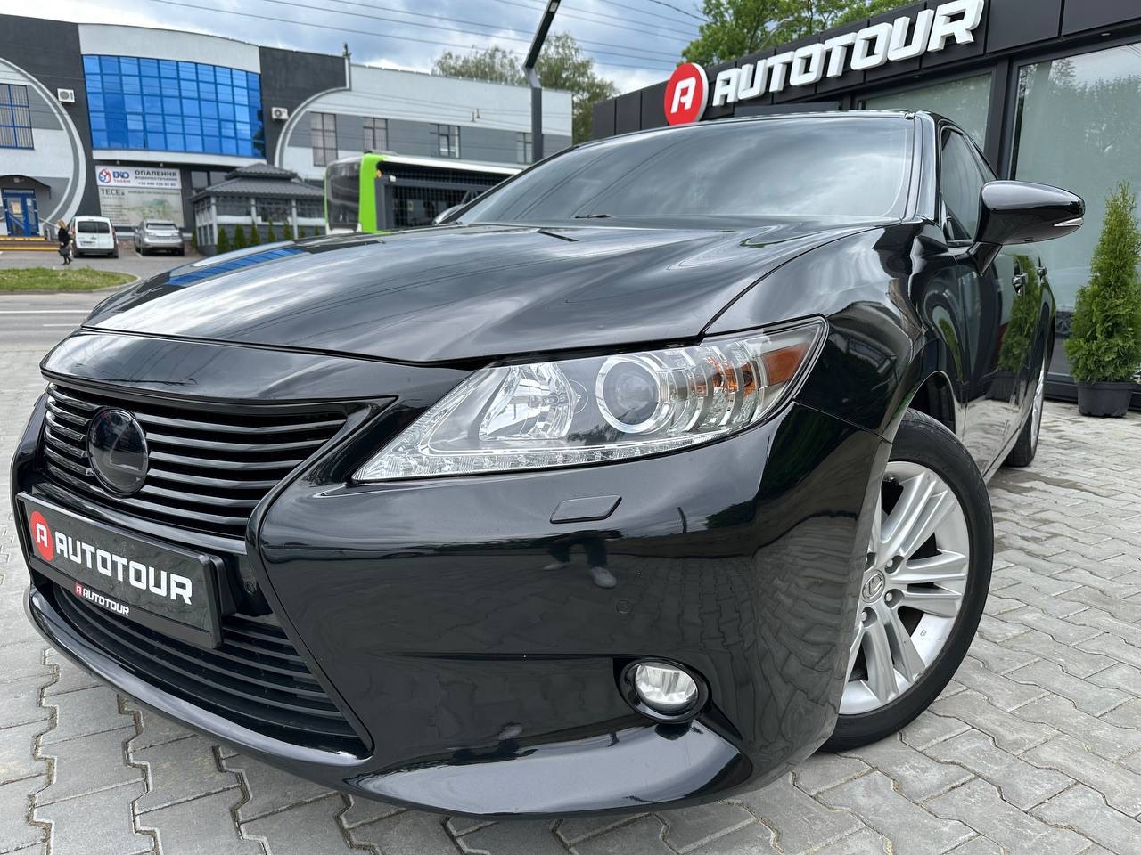 Lexus ES - фото 2