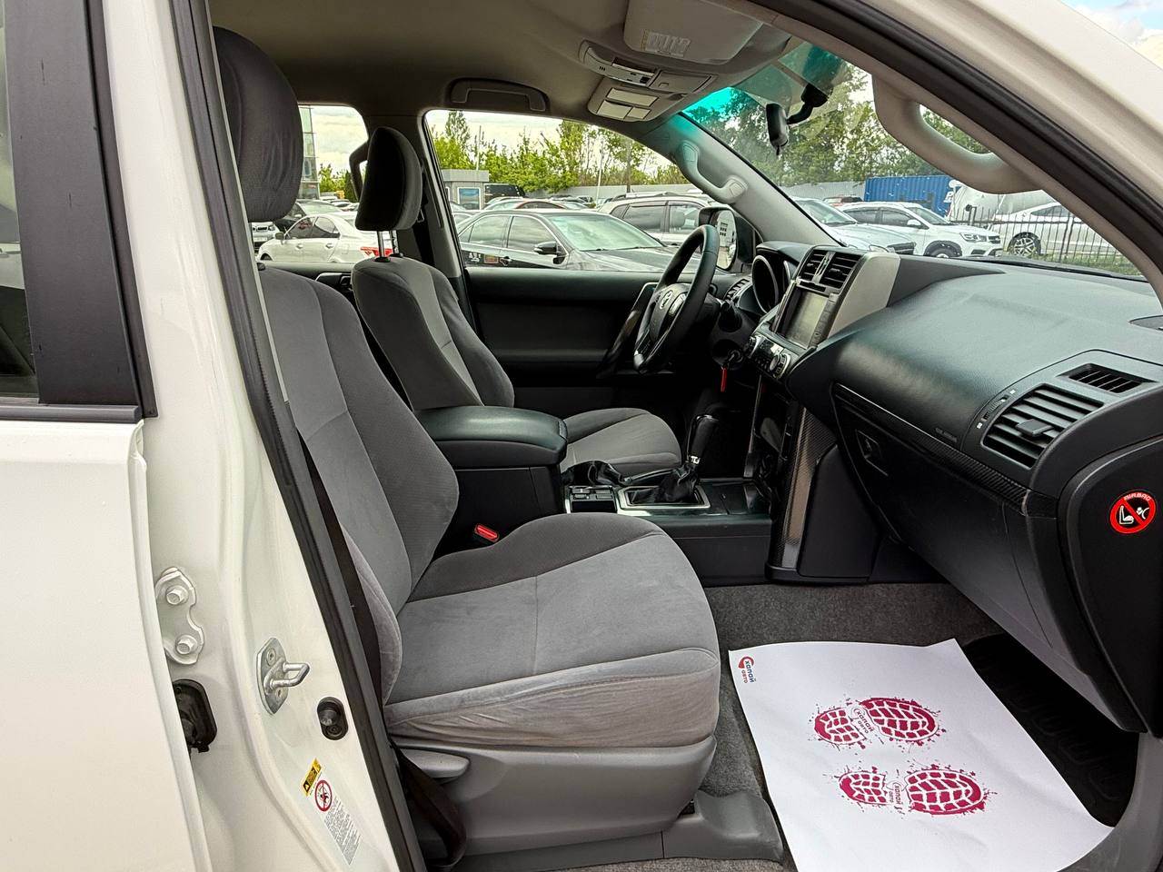 Toyota Land Cruiser Prado - фото 6