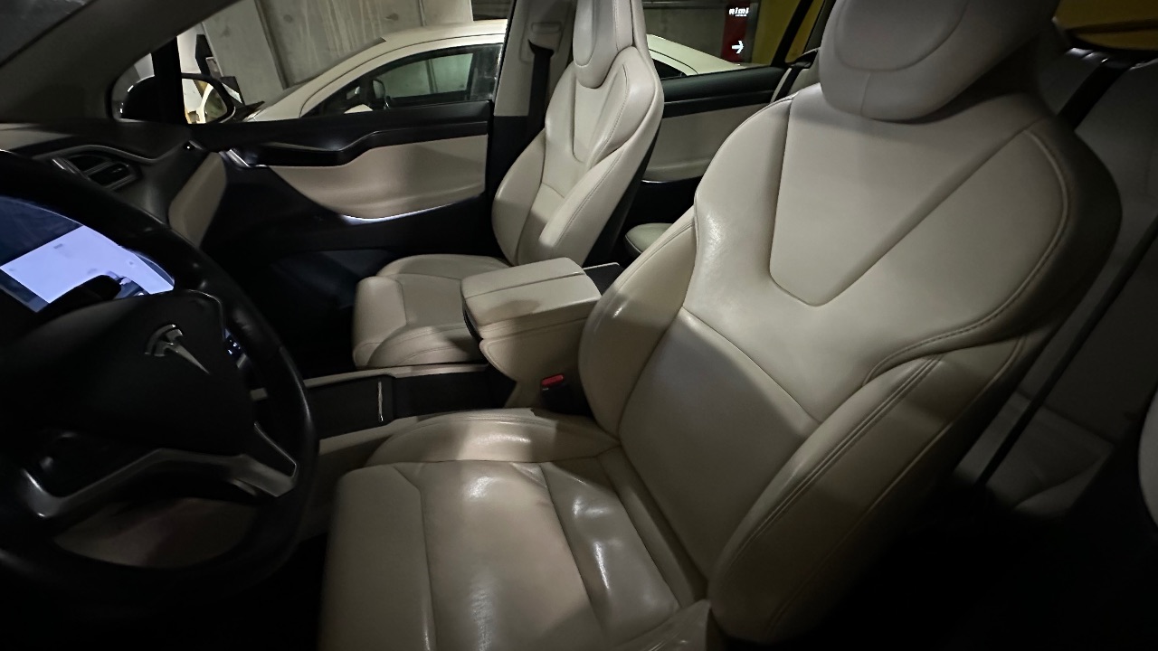 Tesla Model X - фото 7