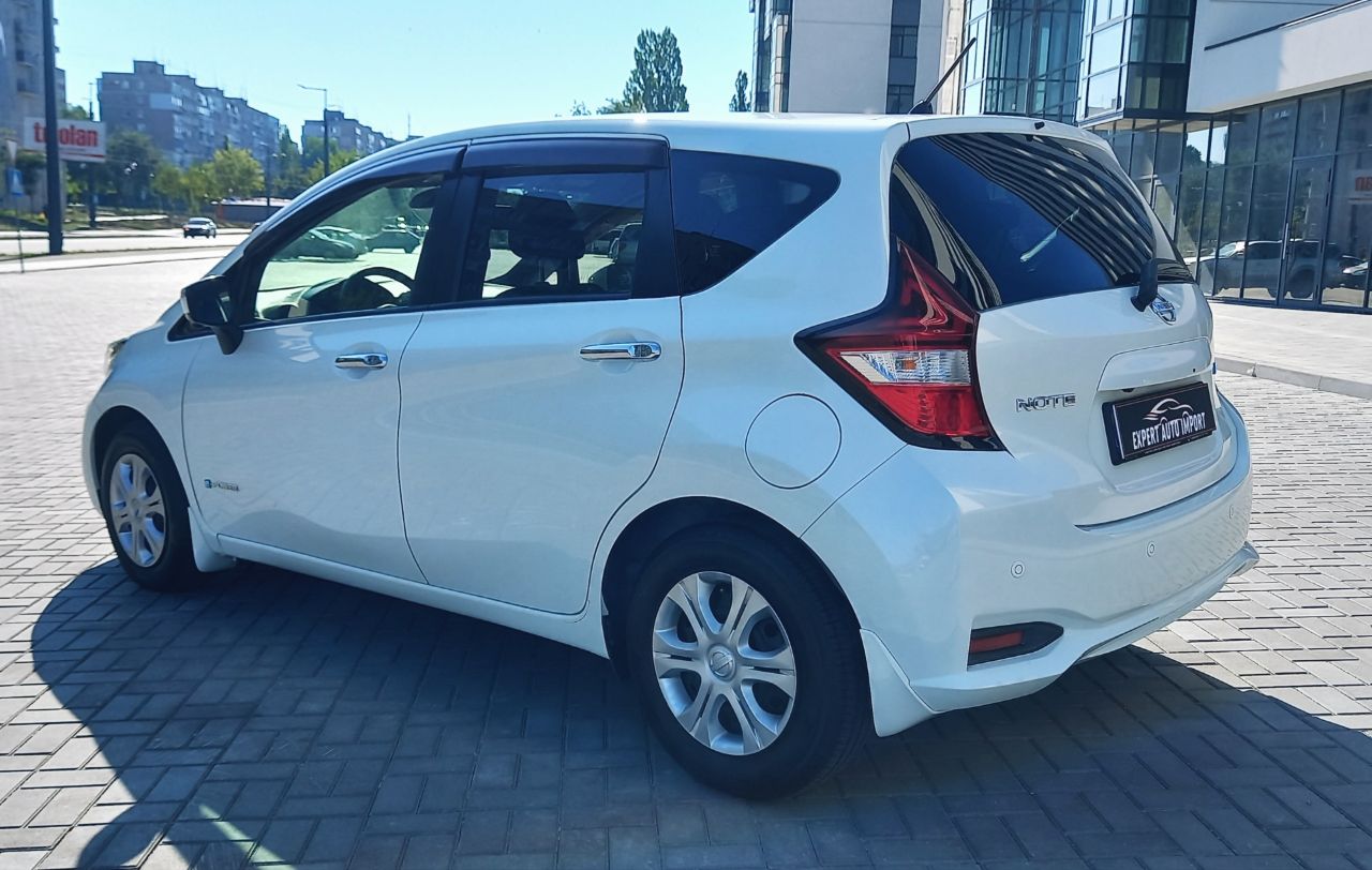 Nissan Note - фото 15