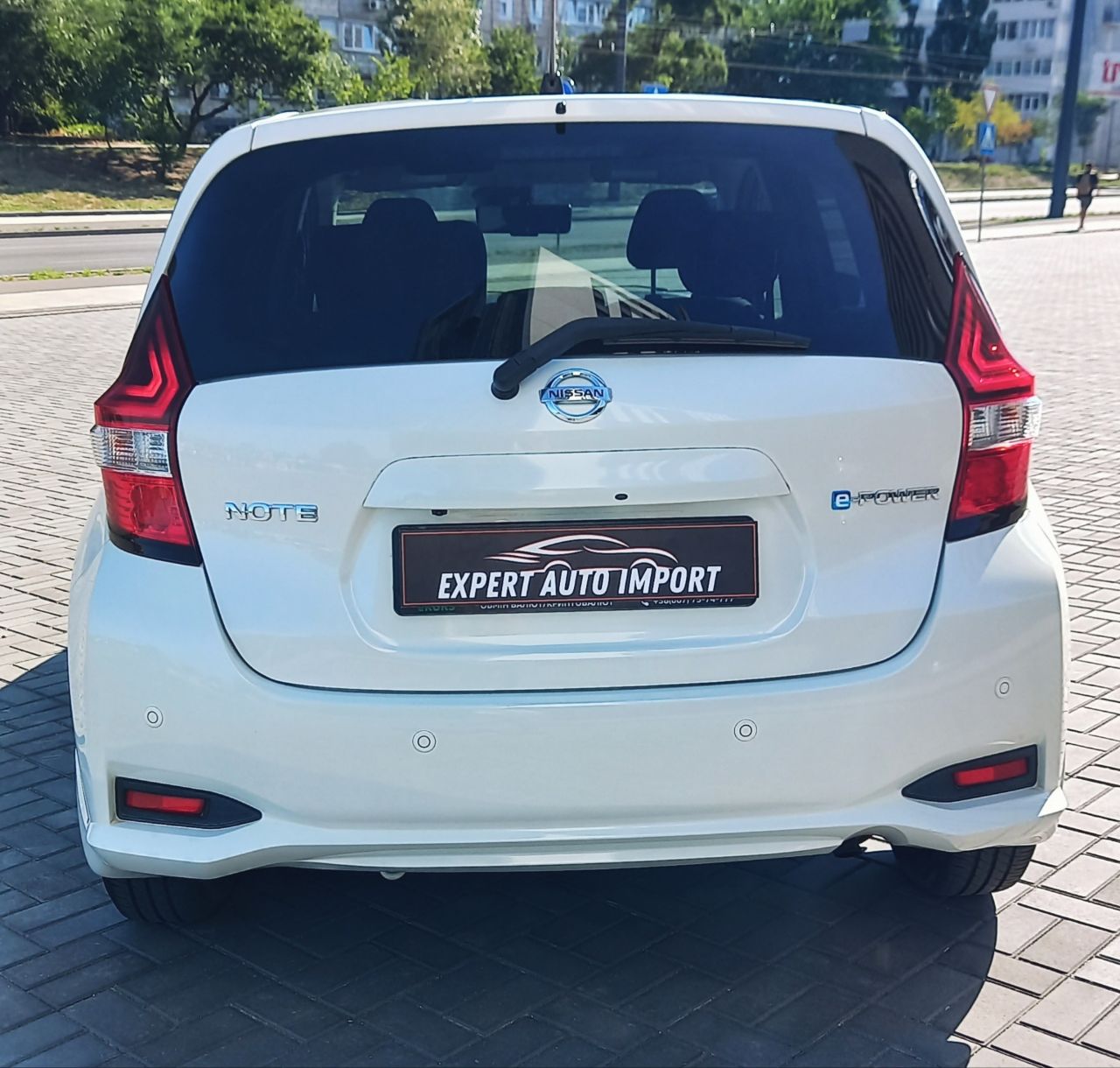 Nissan Note - фото 18