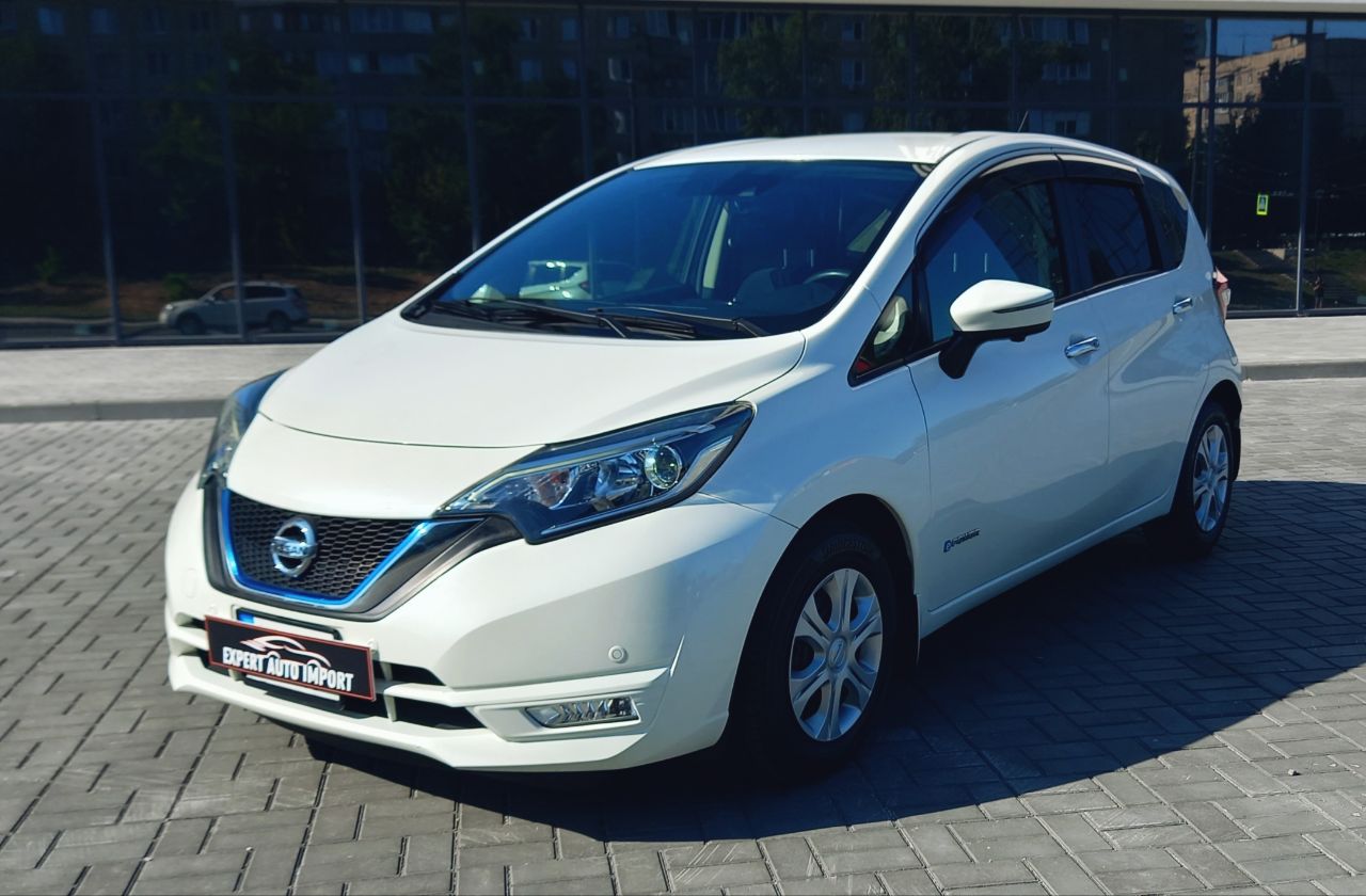 Nissan Note - фото 1