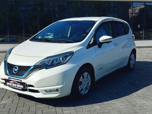 Nissan Note - фото 1