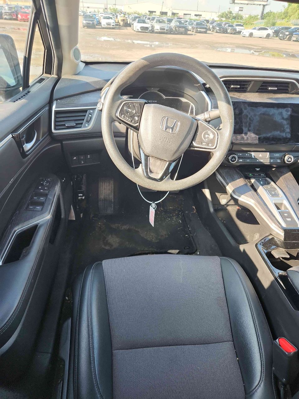 Honda Clarity - фото 4