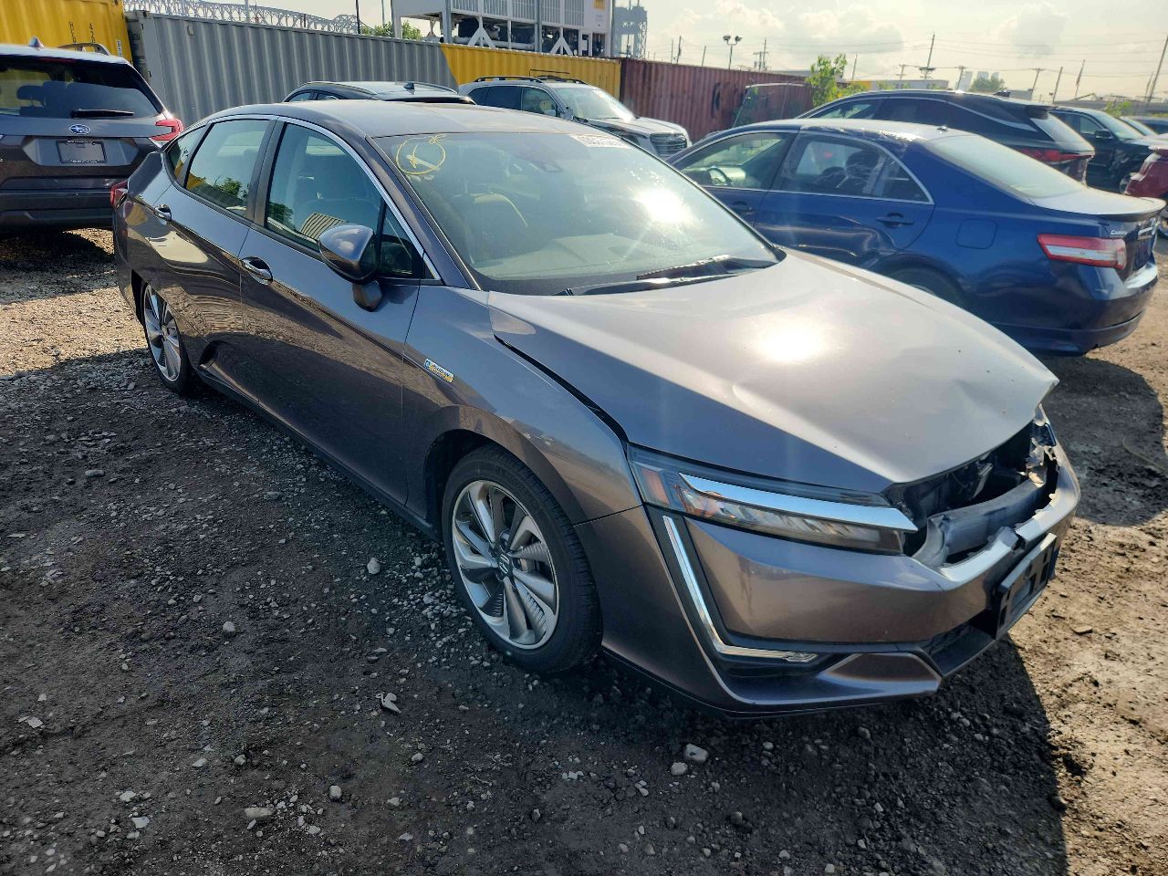 Honda Clarity - фото 1