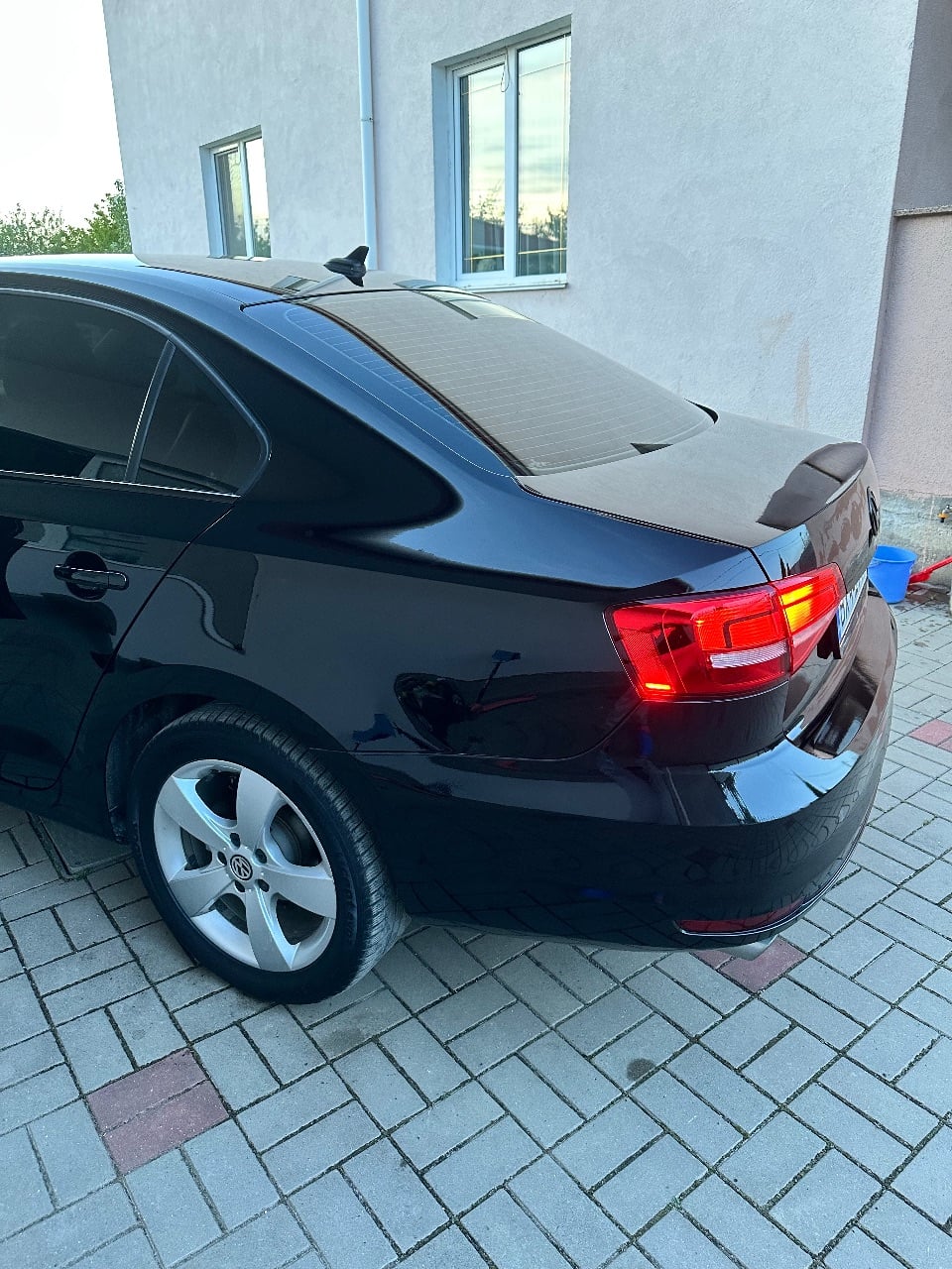 Volkswagen Jetta - фото 3