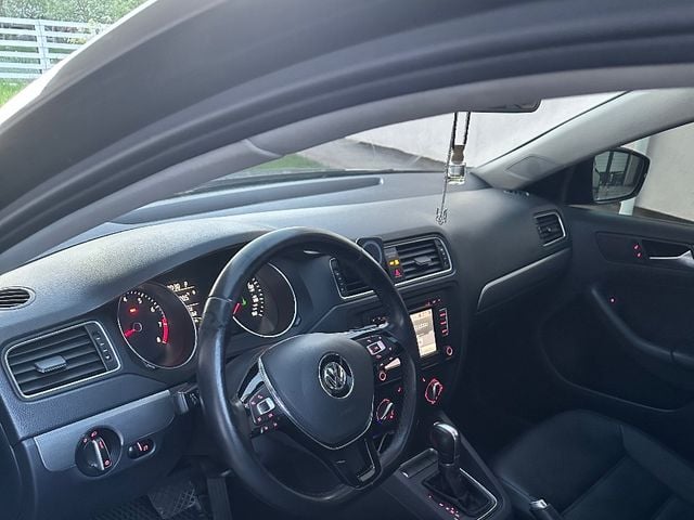Volkswagen Jetta - зображення 5
