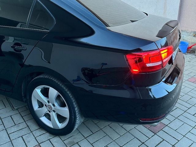 Volkswagen Jetta - зображення 3