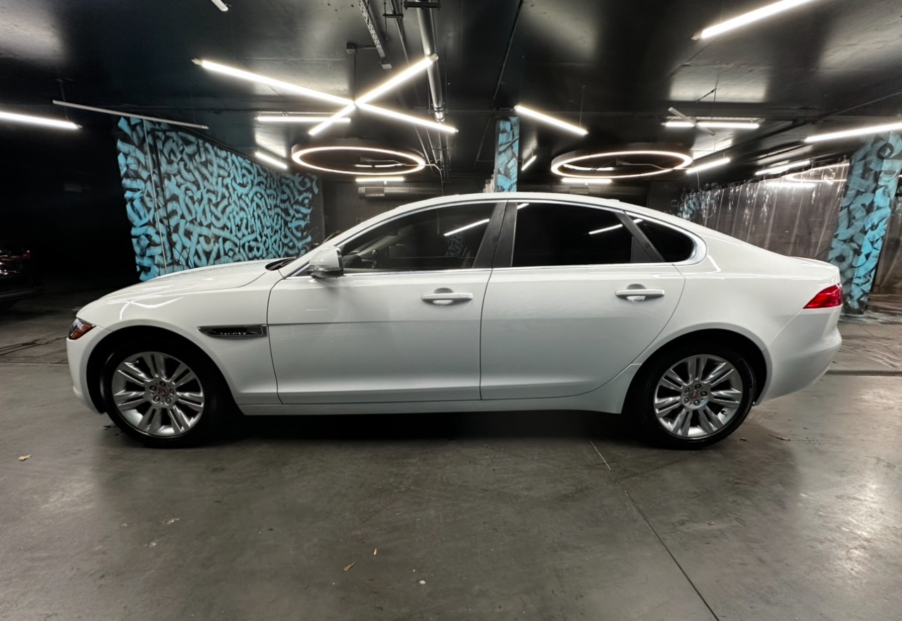 Jaguar XF - фото 6