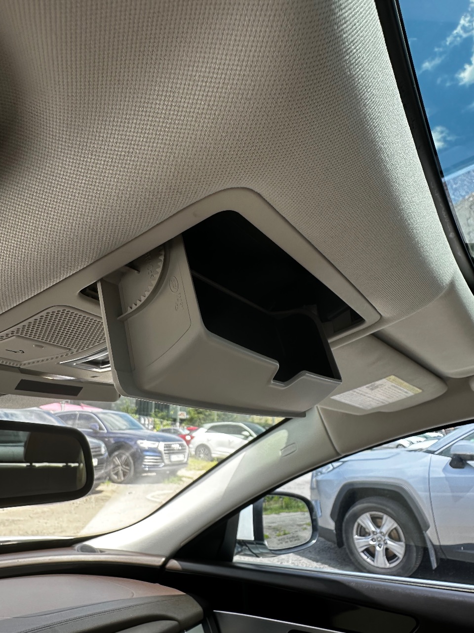 Jaguar XF - фото 19