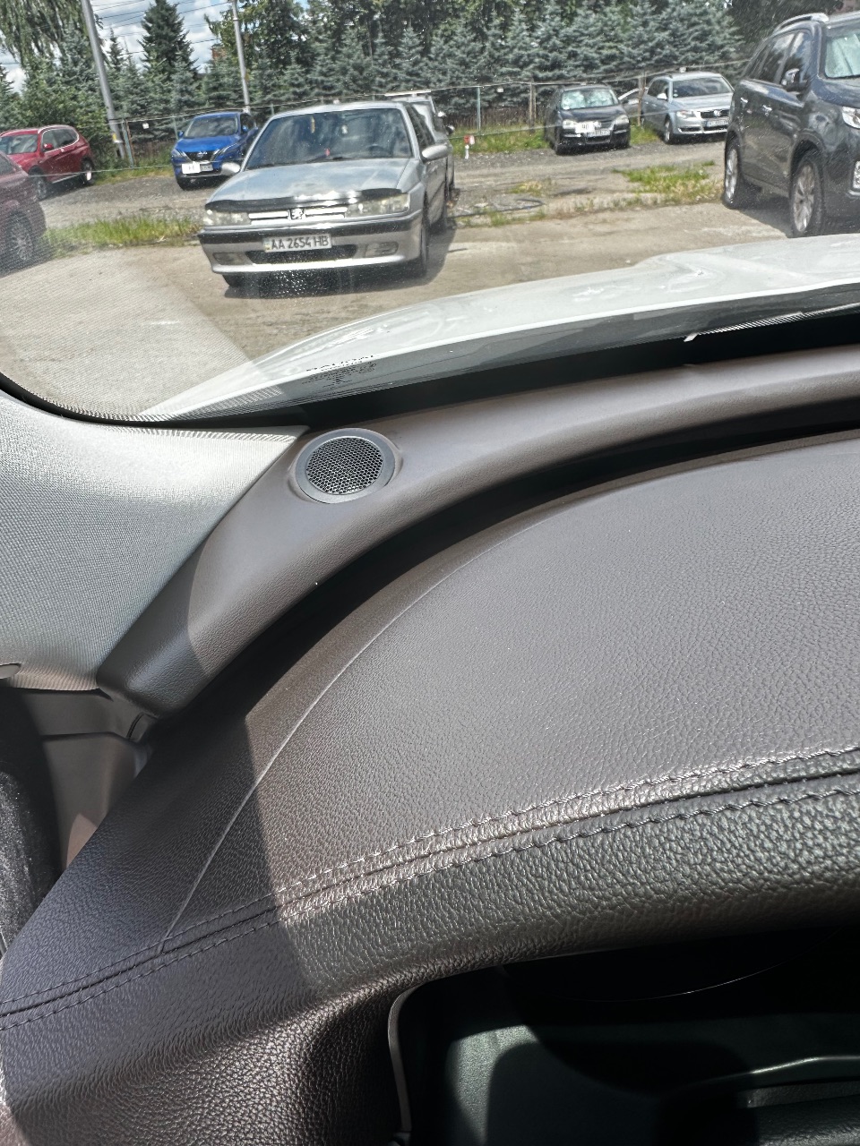 Jaguar XF - фото 17