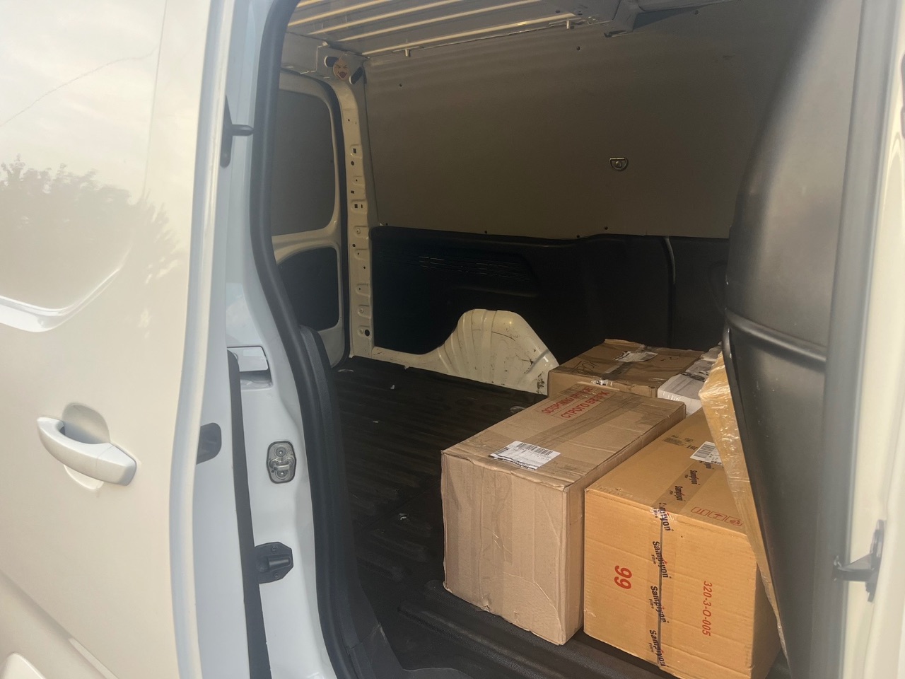 Peugeot Partner - фото 6